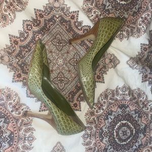 Vintage Anne Klein Peep Toe Heel